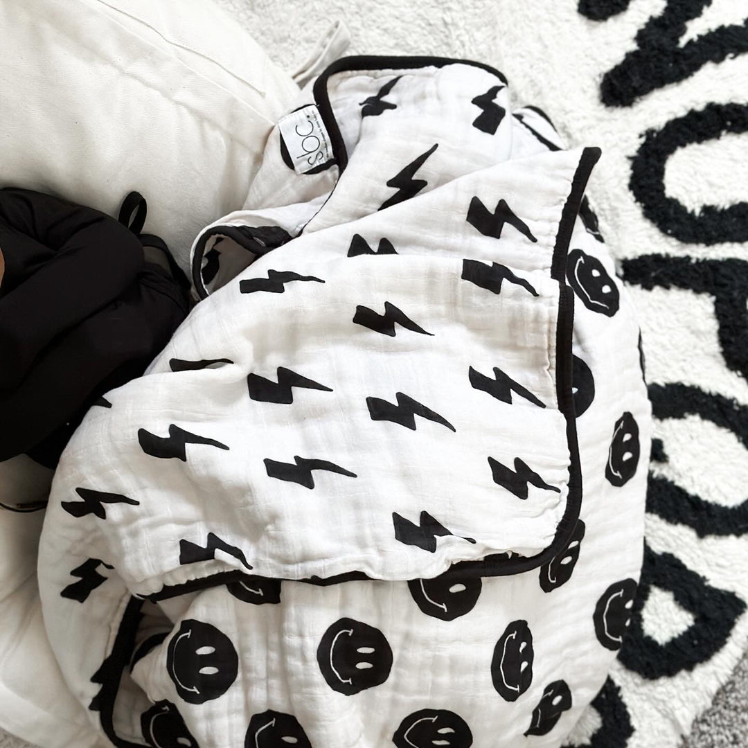 Bowie x Smiley Organic Muslin Quilt