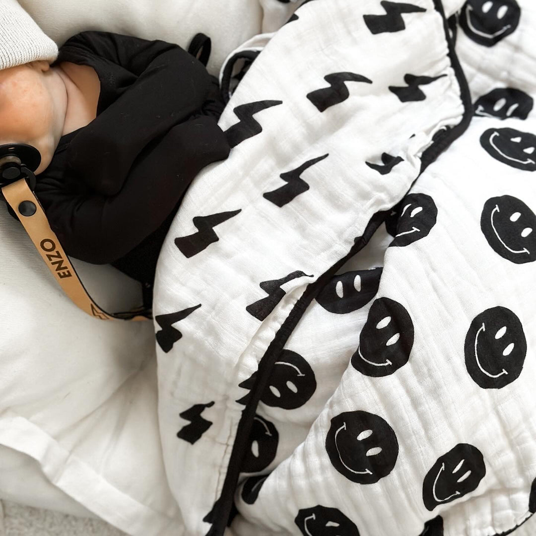 Bowie x Smiley Organic Muslin Quilt